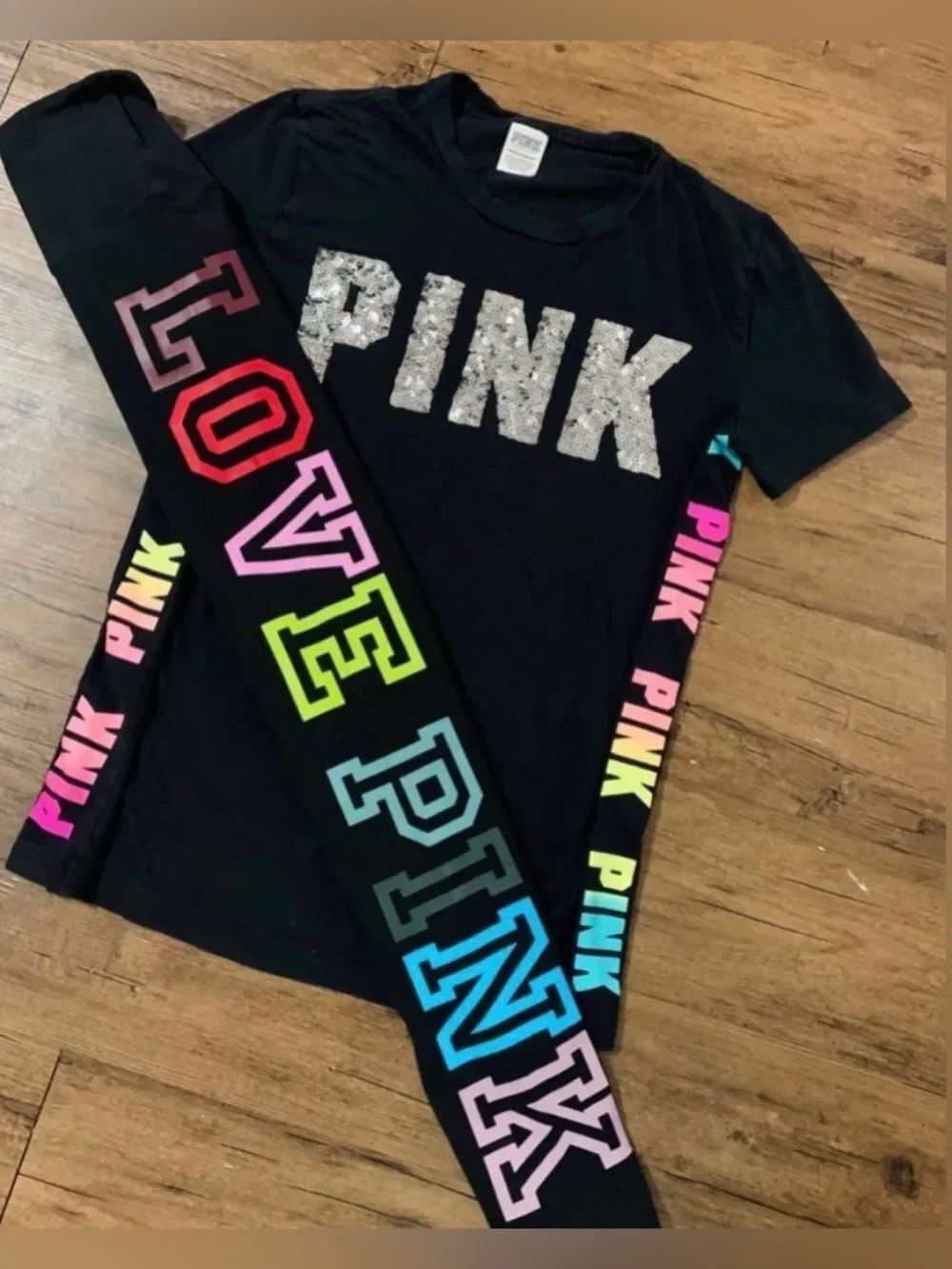 PINK VICTORIA’s SECRET RAINBOW BLING HTF TSHIRT AND YOGA LEGGINGS OUTFIT